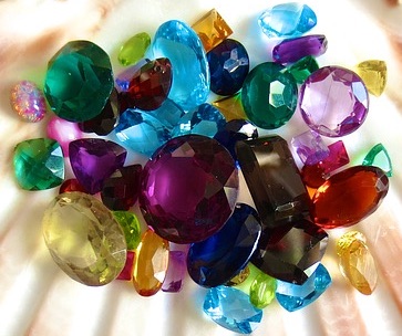 Diamonds & Coloured Gemstones